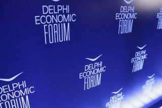 Με επίκεντρο την ανάπτυξη